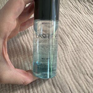 Lashify Melt Away Lash remover